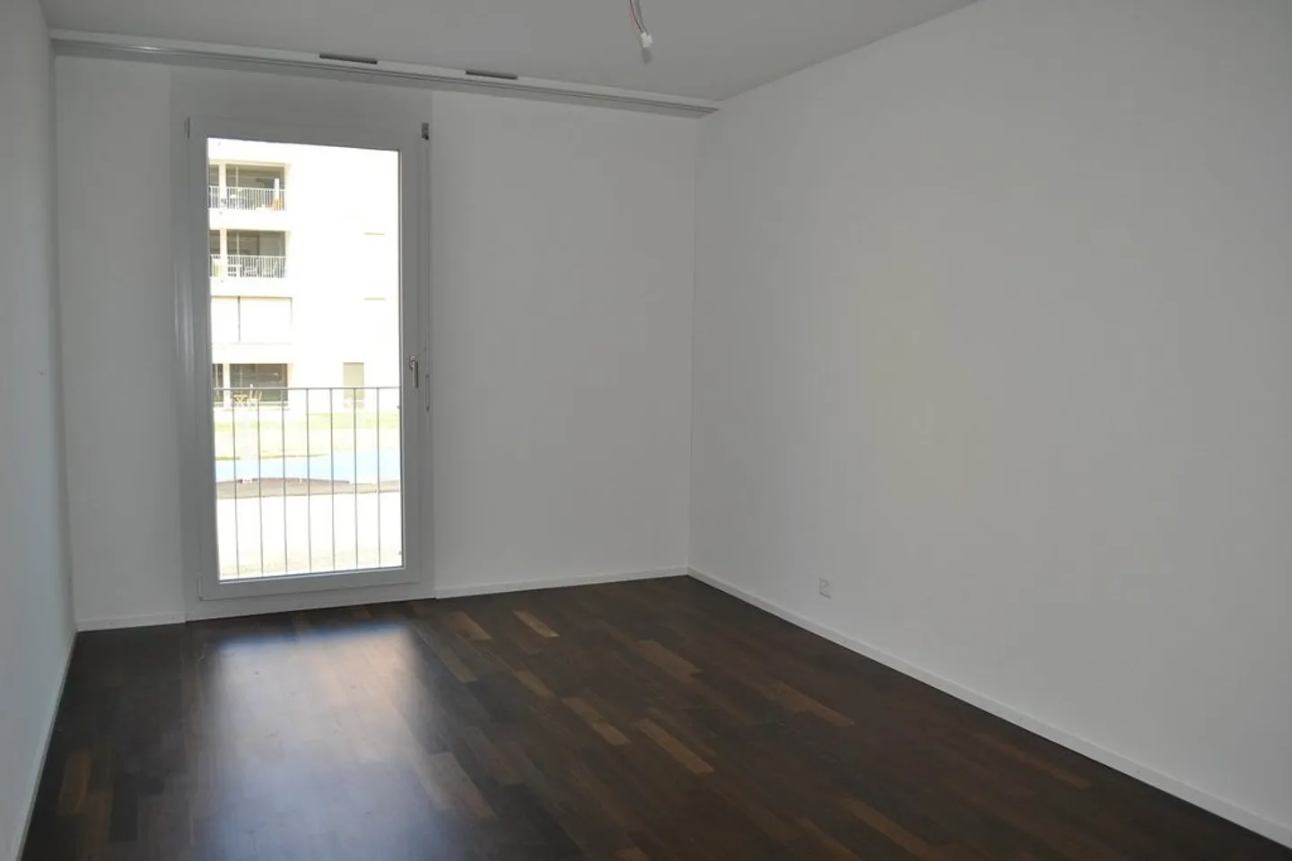 Appartement moderne de 3,5 pièces au Jardin du Paradis - Photo 8 sur 11