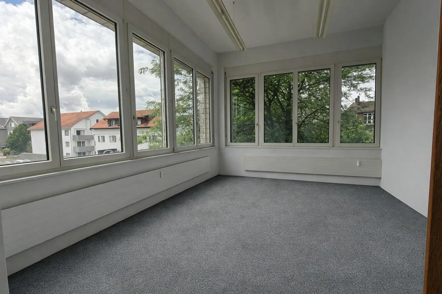 Vielseitige Gewerbefläche - Foto 3 von 4