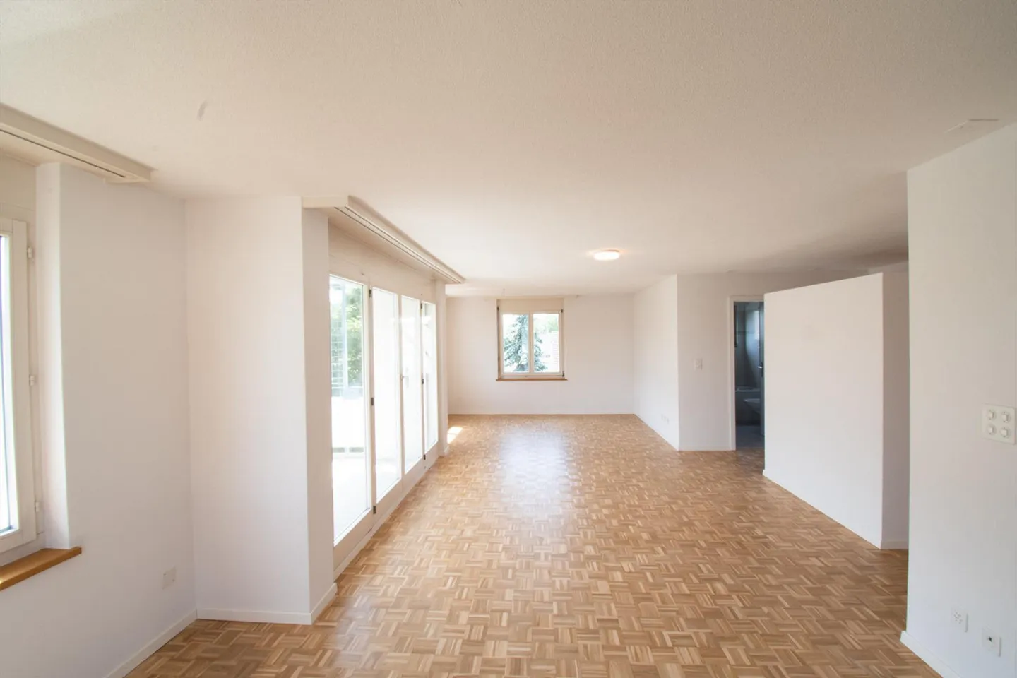 Stilvoll sanierte 3.5-Zimmer-Wohnung an zentraler Lage in Kreuzlingen - Foto 3 di 9