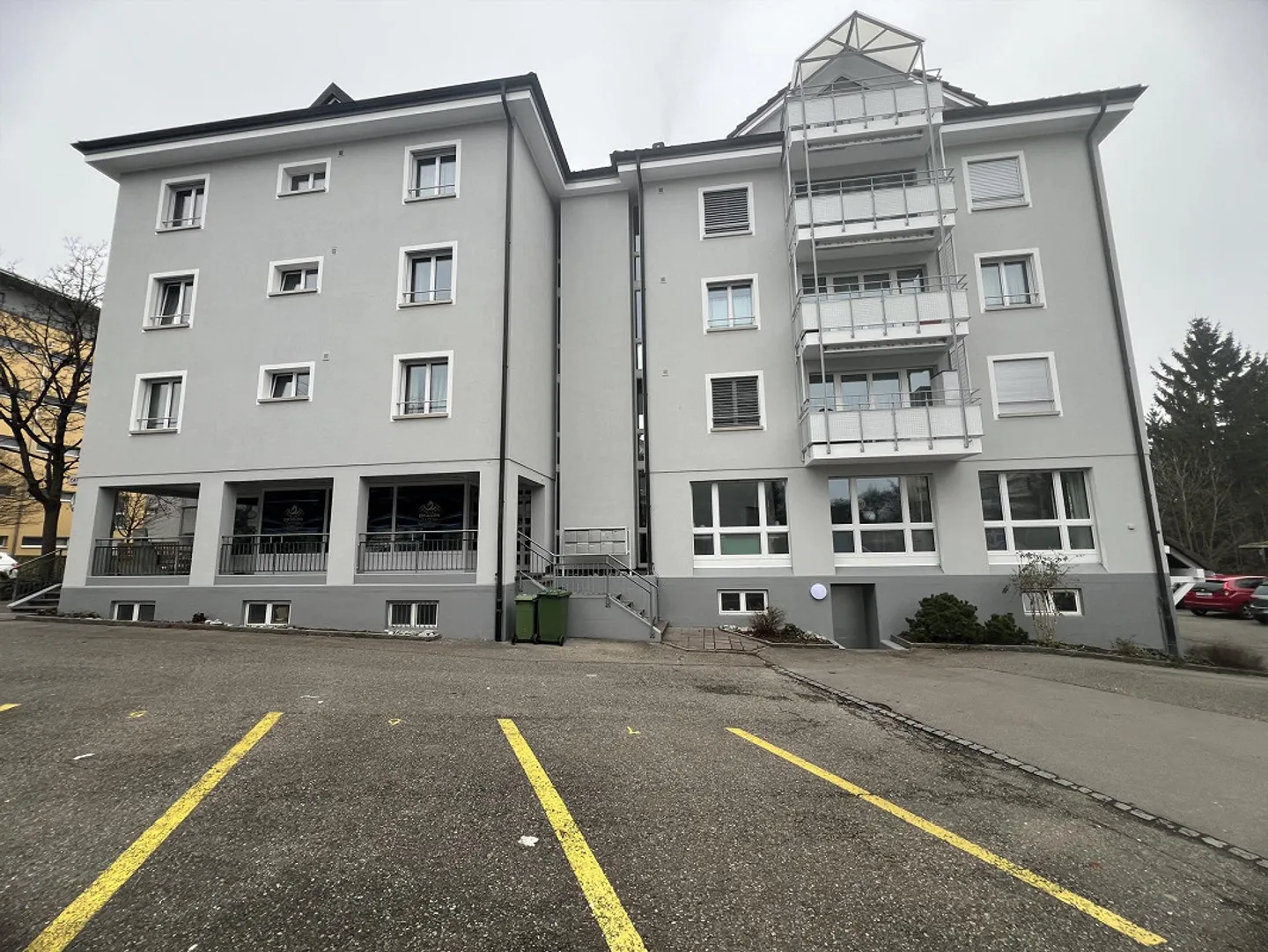 Stilvoll sanierte 3.5-Zimmer-Wohnung an zentraler Lage in Kreuzlingen - Foto 8 di 9