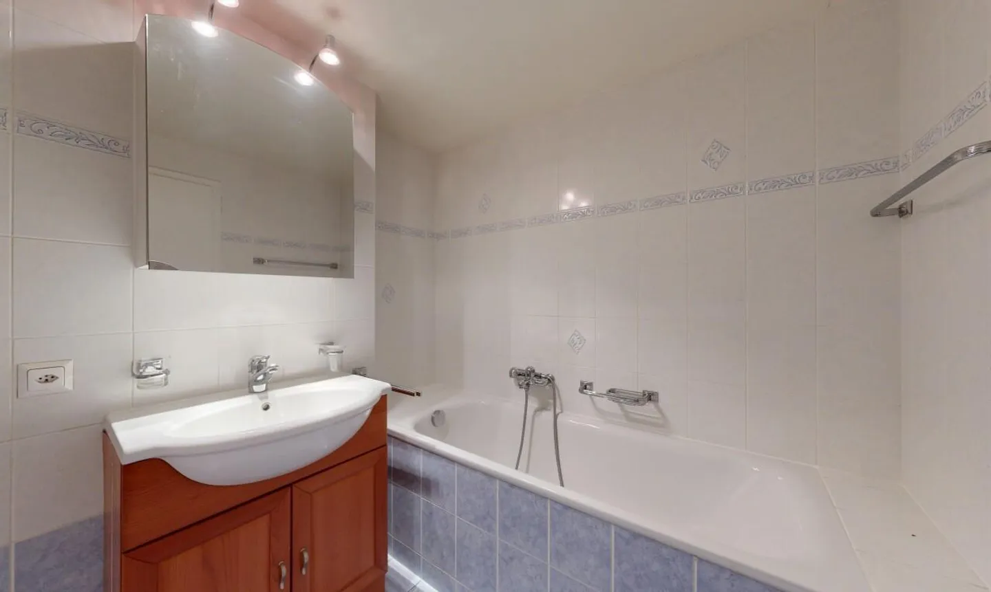 CASATAX - A quelques minutes de la gare - Photo 10 sur 11