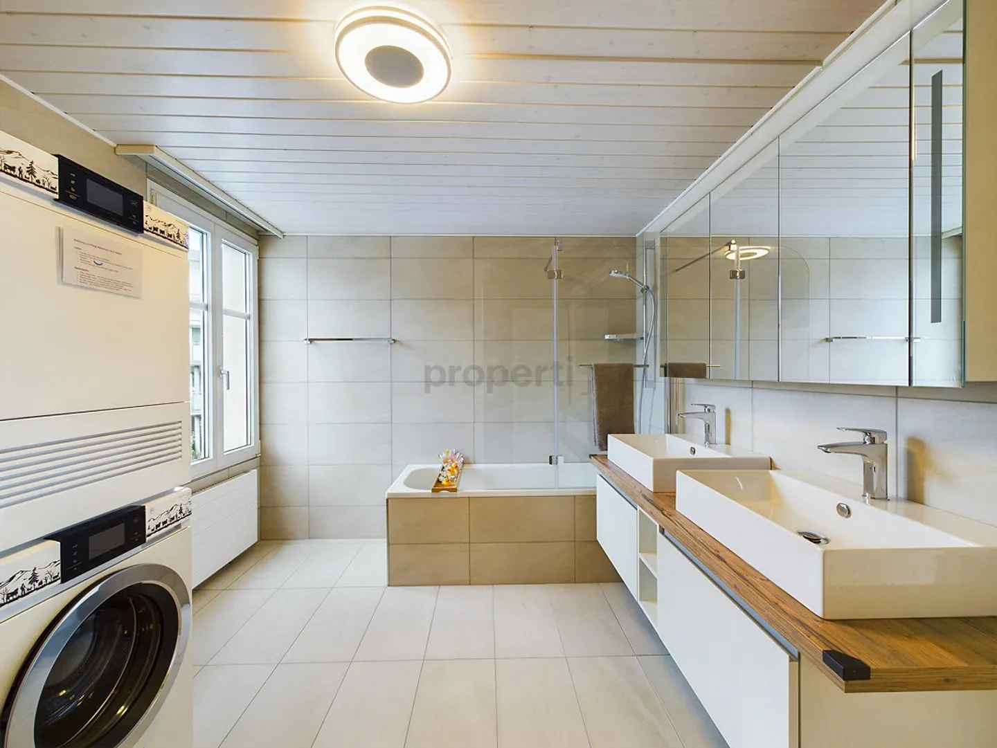 Central and modern - 4.5-room apartment in Degersheim - Photo 9 of 13