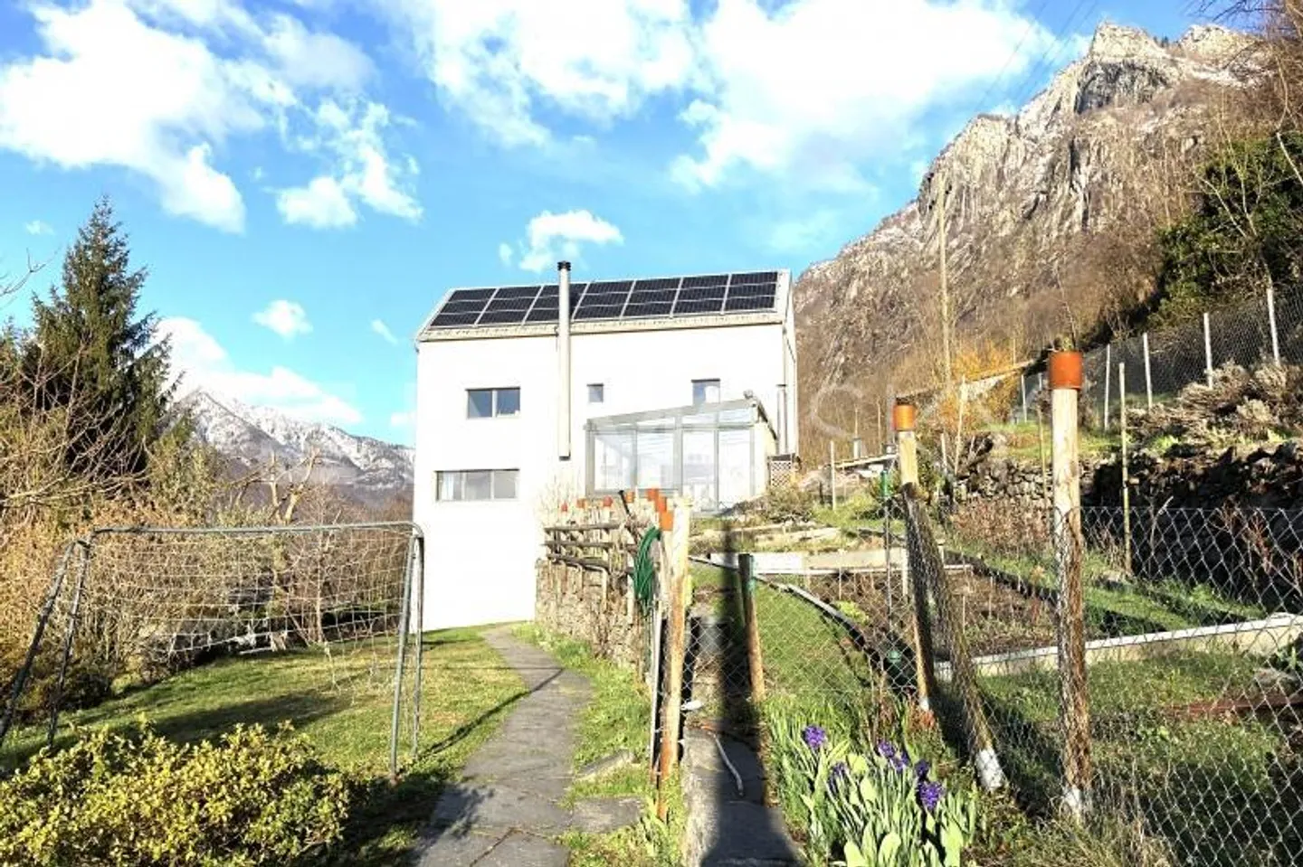 Incantevole casa singola - Foto 1 di 5