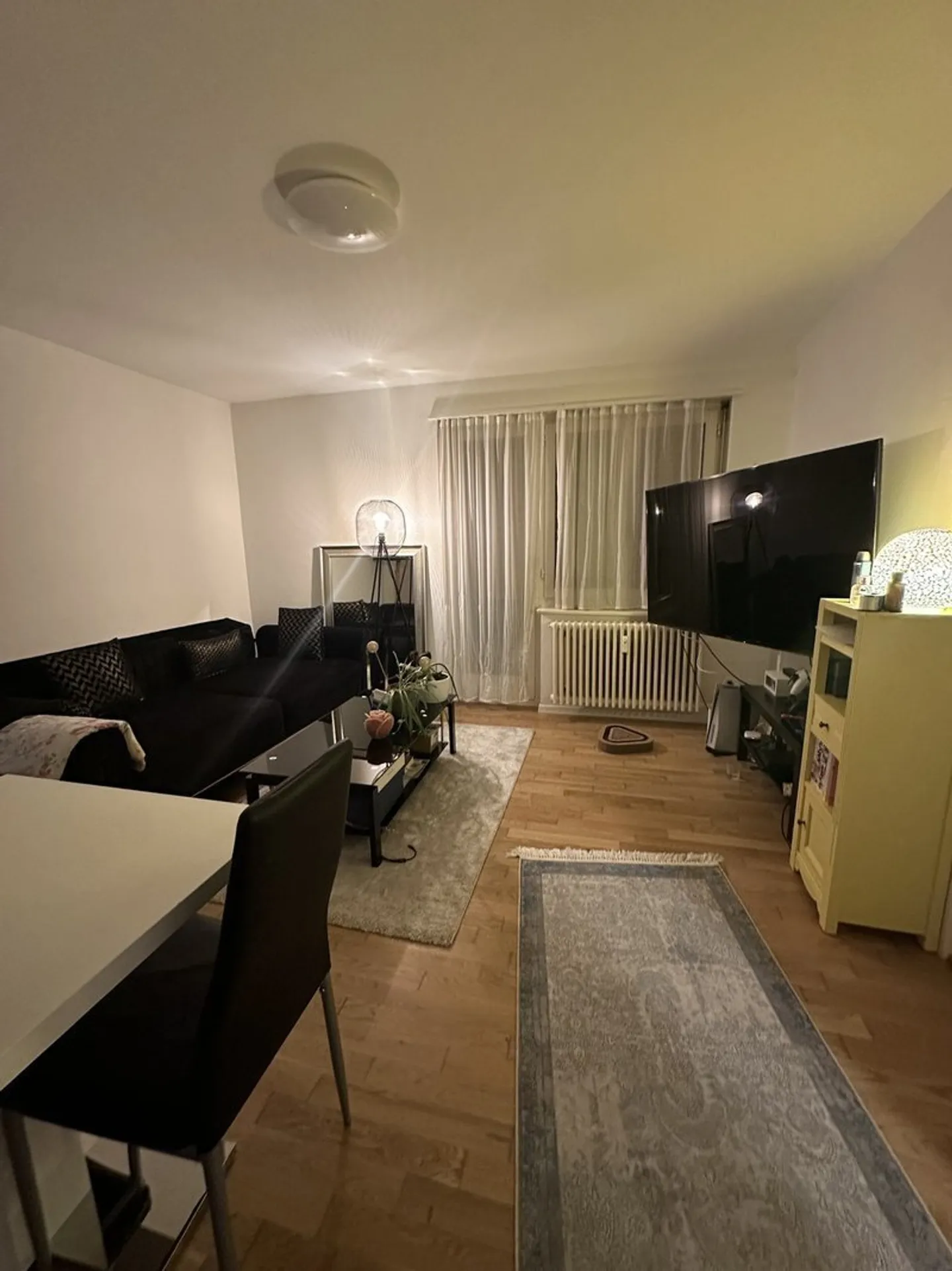 Apartment for rent - Photo 1 of 5