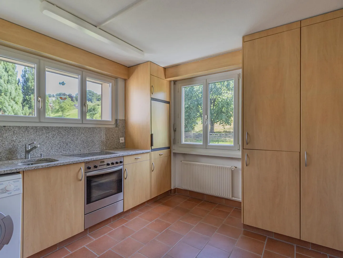 Charmante 2.5 Zi.-Wohnung - an idyllischer Lage - Foto 3 von 11