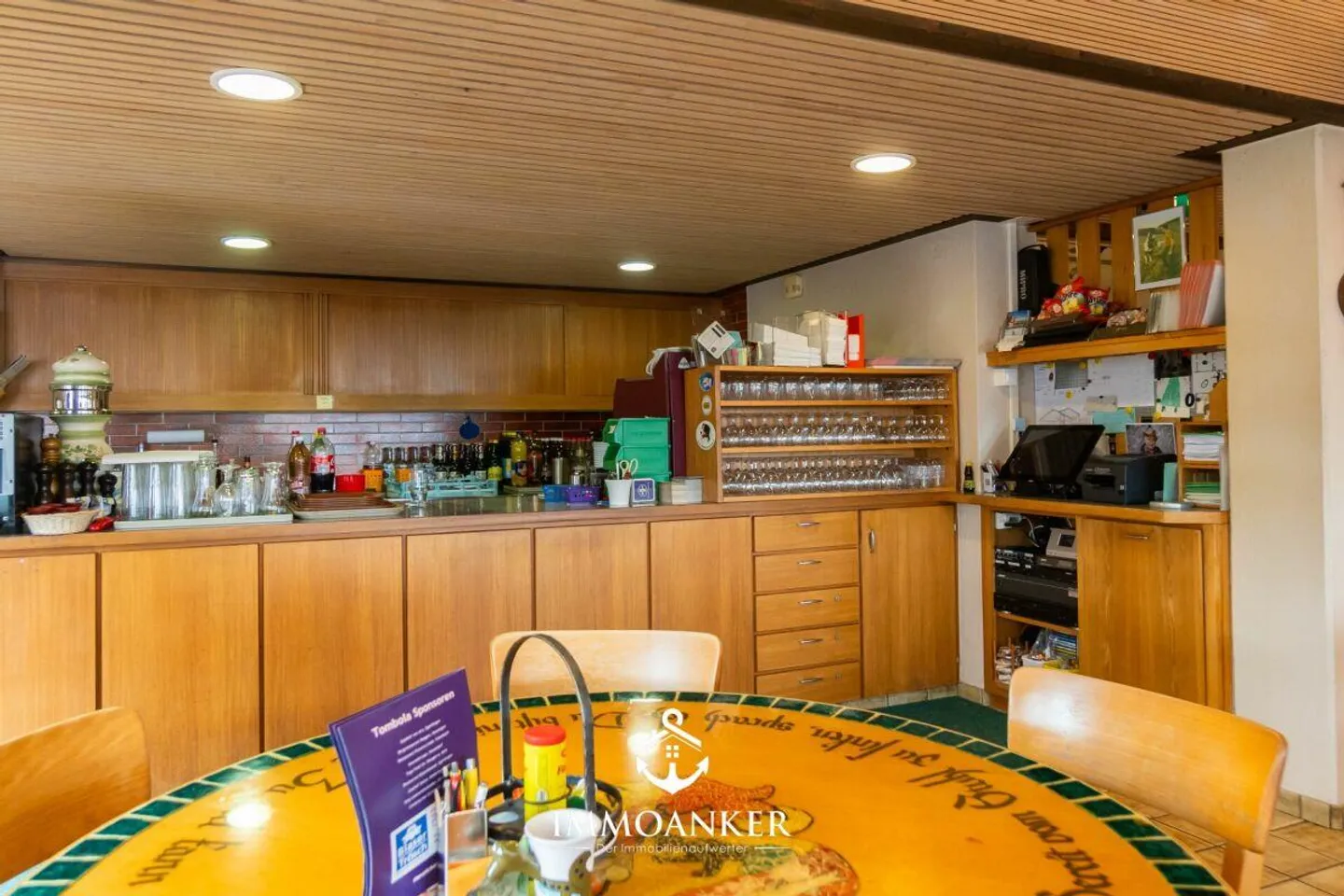 Successful restaurant with 4.5 room apartment and plenty of outdoor space at ... - Photo 12 of 13