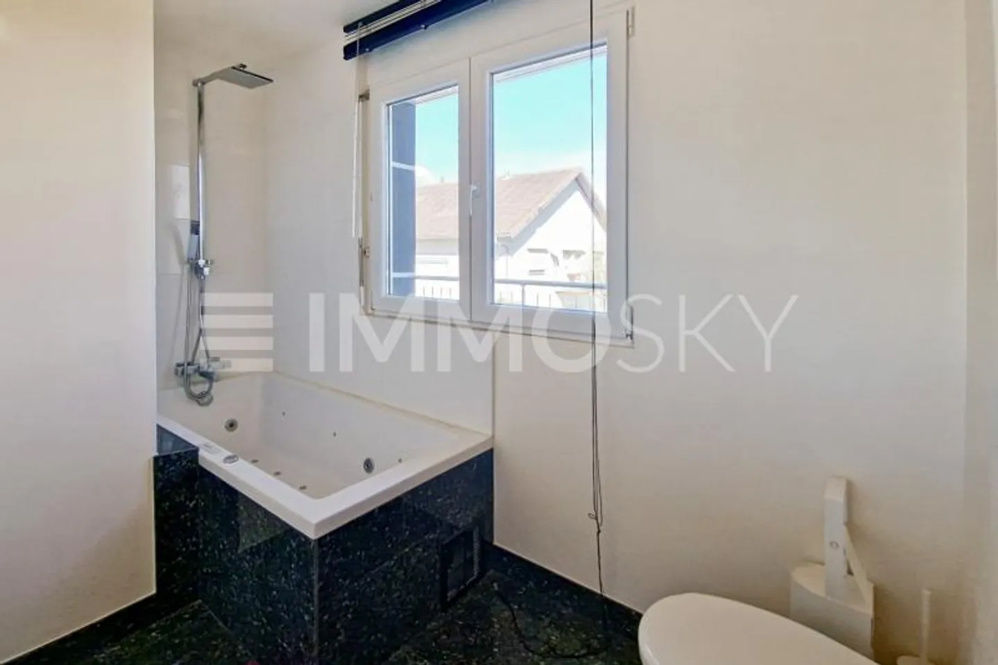 Ufficio di 80m² a Perroy - Foto 5 di 5