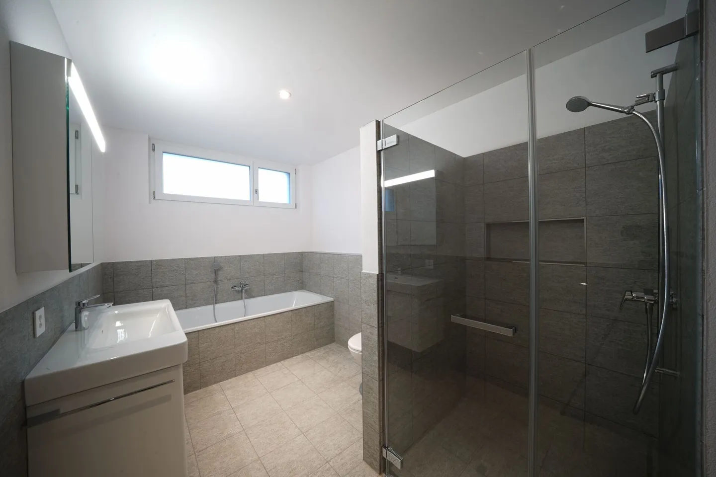 Appartement en Ville - à un Pas du Centre - Photo 8 sur 9