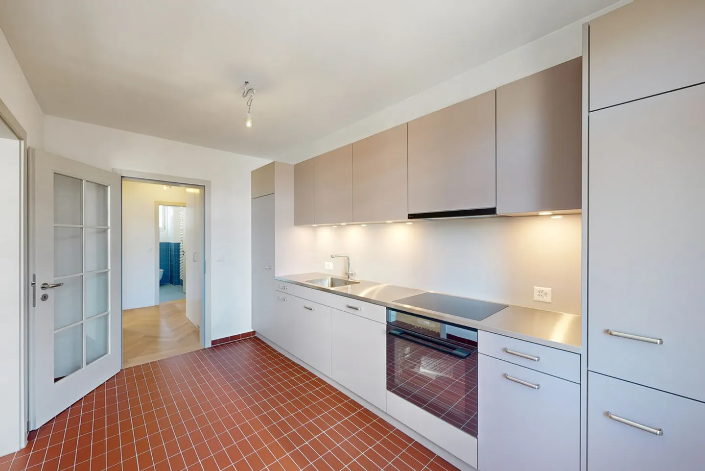 Charmante Wohnung in historischem Gebäude - Foto 4 von 10