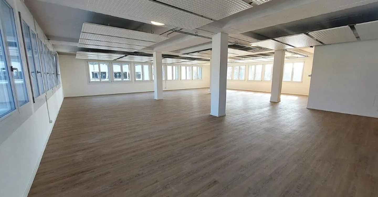 Affitto flessibile - Ufficio di 225m2 arredato - Disponibile subito - Vicino a tutto - Foto 3 di 4