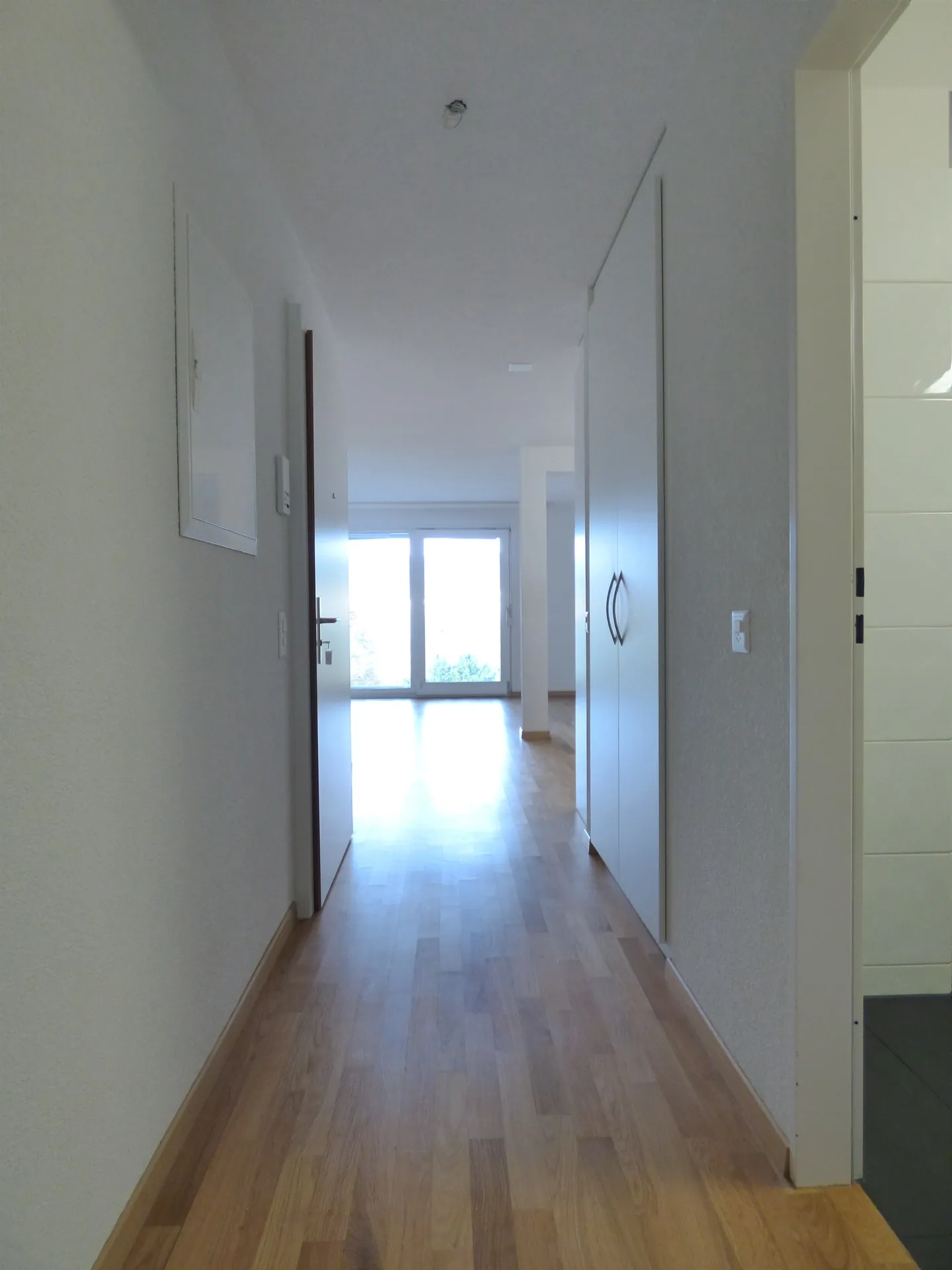 Appartamento Incantevole con Vista Lago - Foto 2 di 3