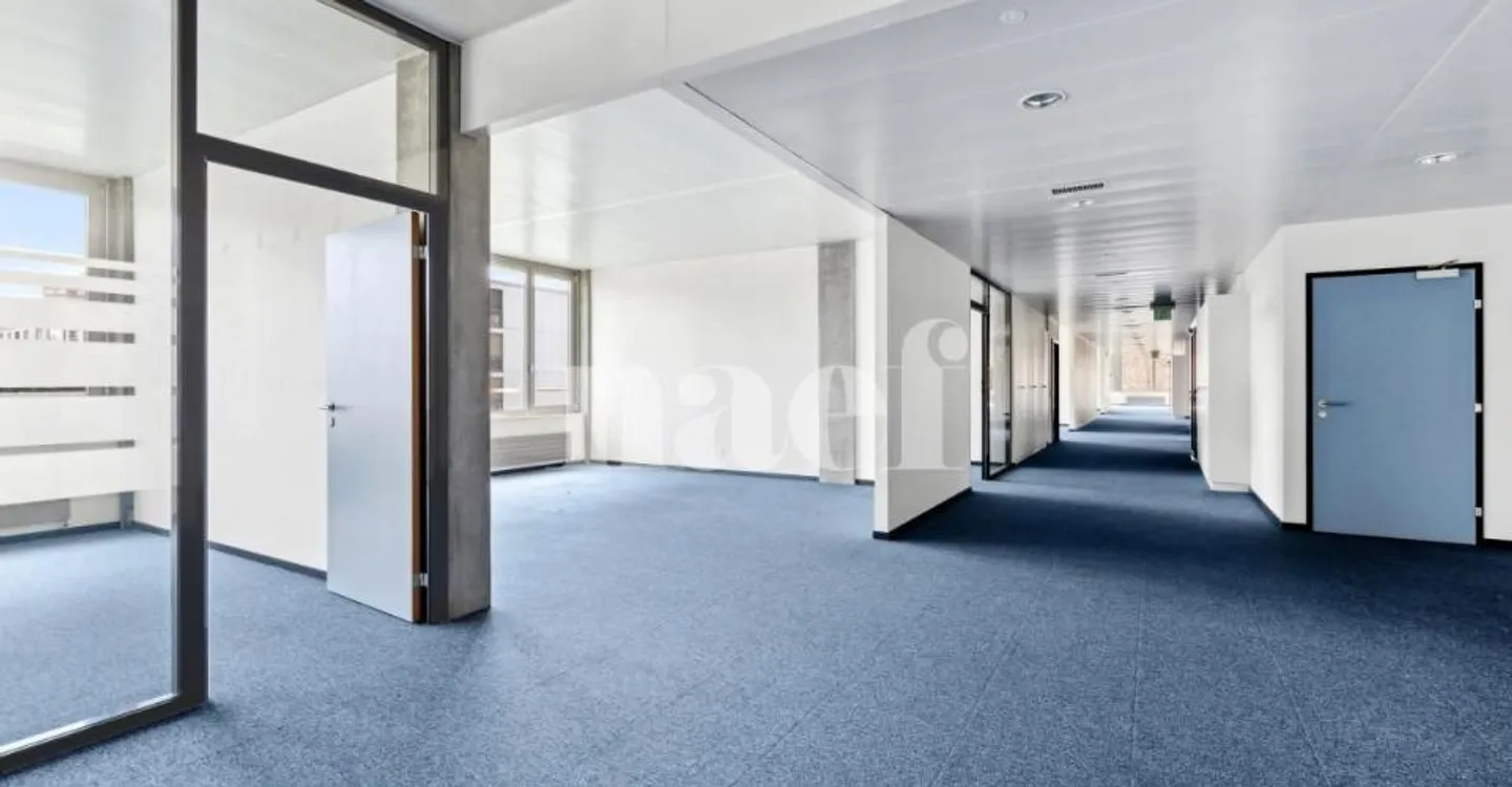 Approx. 211m2 modular space on the 1st floor - Photo 1 of 4