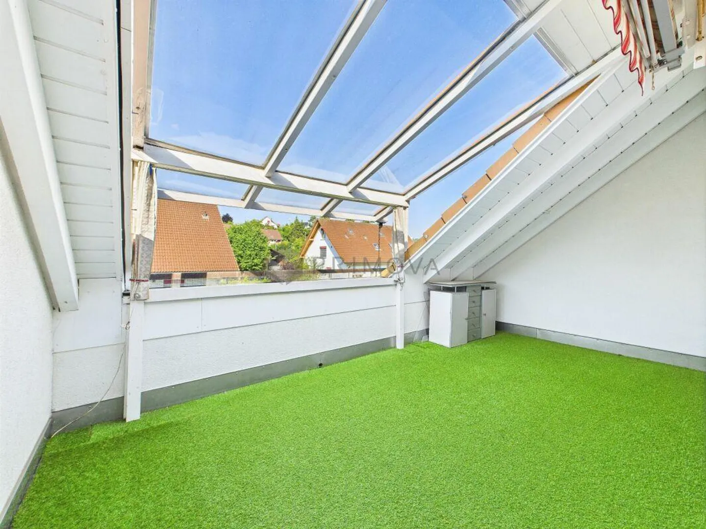 Two floors, one decision: move in! - Photo 12 of 13