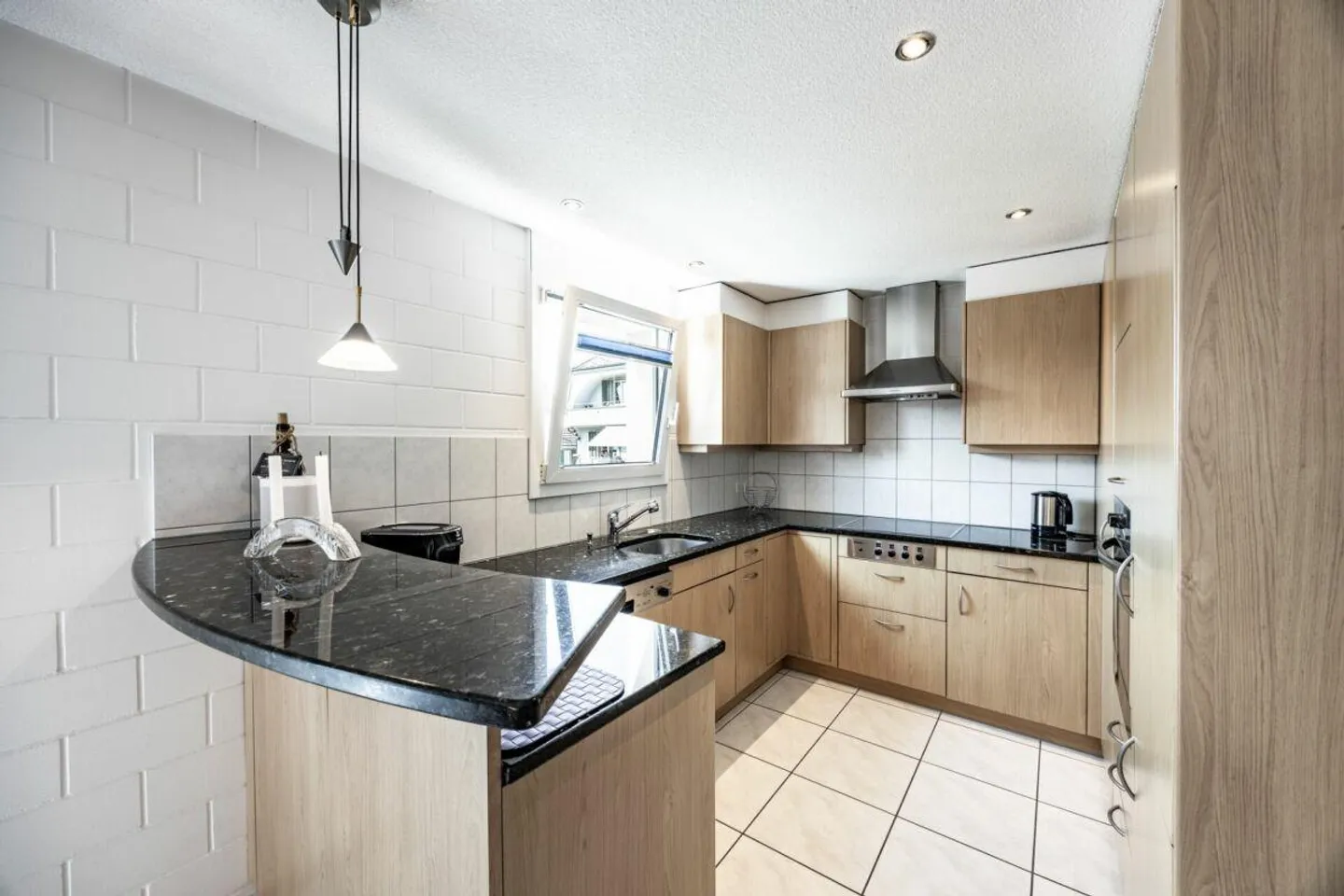 Appartamento duplex accogliente nel cuore di Huttwil - Foto 2 di 12