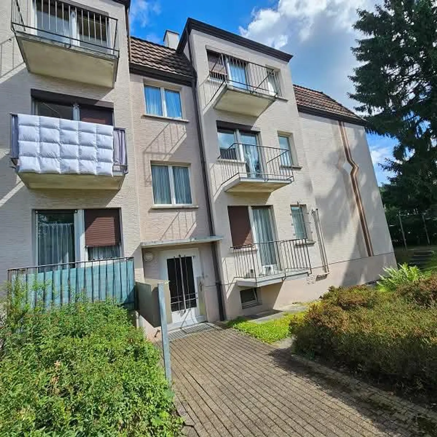 2.5 Room Apartment for Rent in Zurich - Saatlenstrasse - Photo 1 of 7