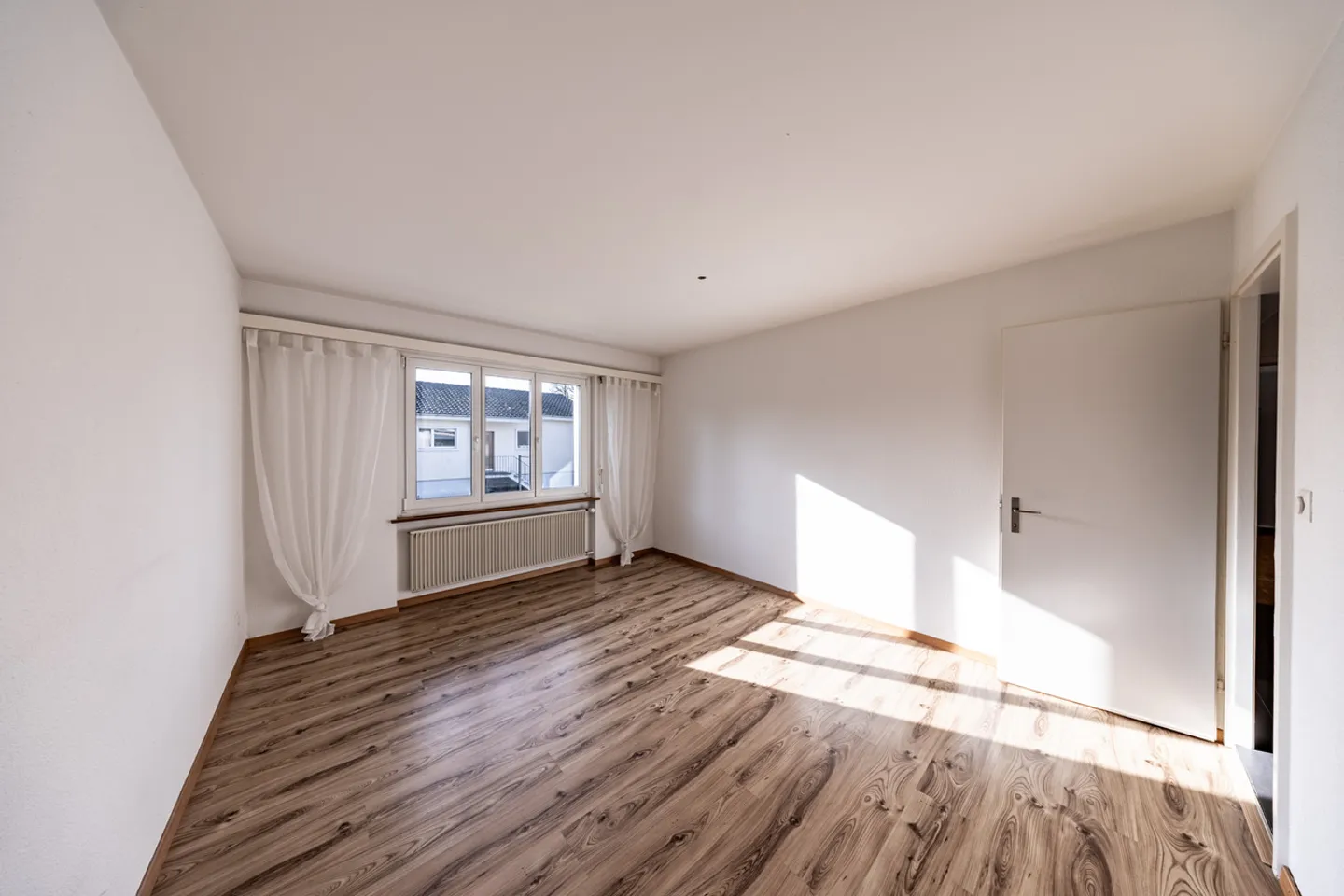 Detached 5.5-room single-family house in an ideal location - Photo 7 of 12