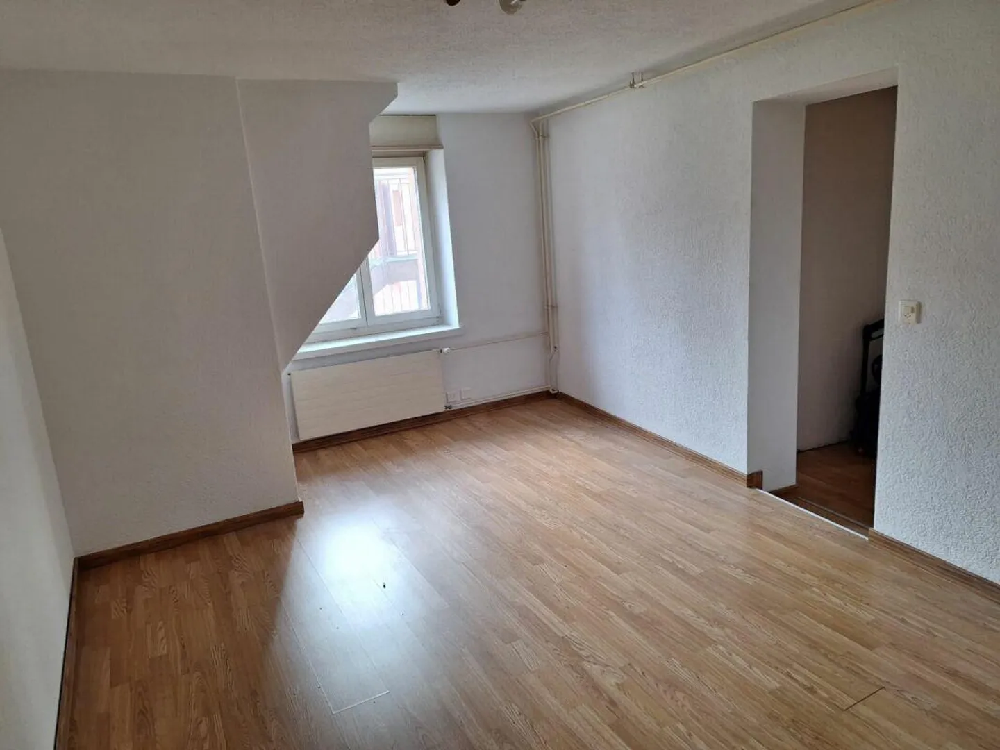 Bright spacious 3.5 room apartment - Photo 5 of 9