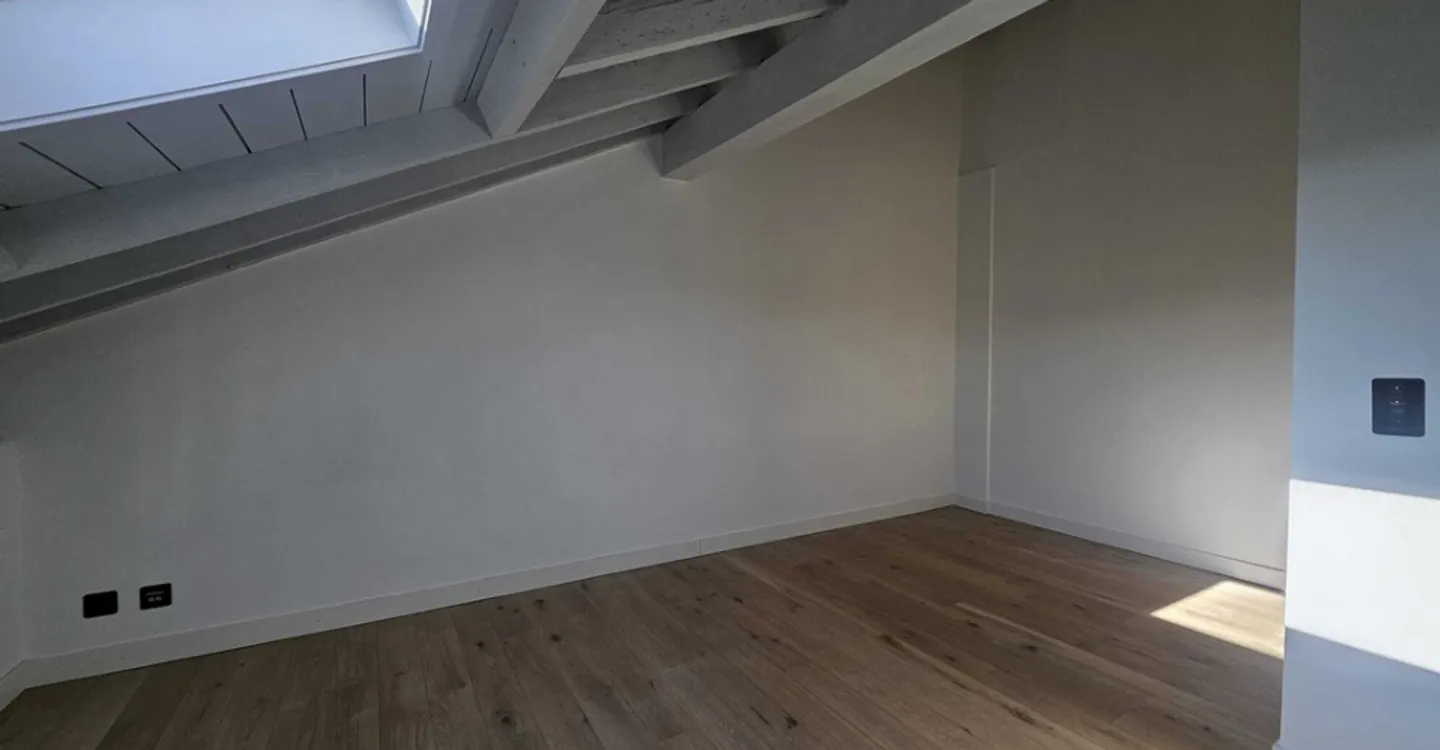 2.5-room apartment with mezzanine - Lausanne - Photo 4 of 4