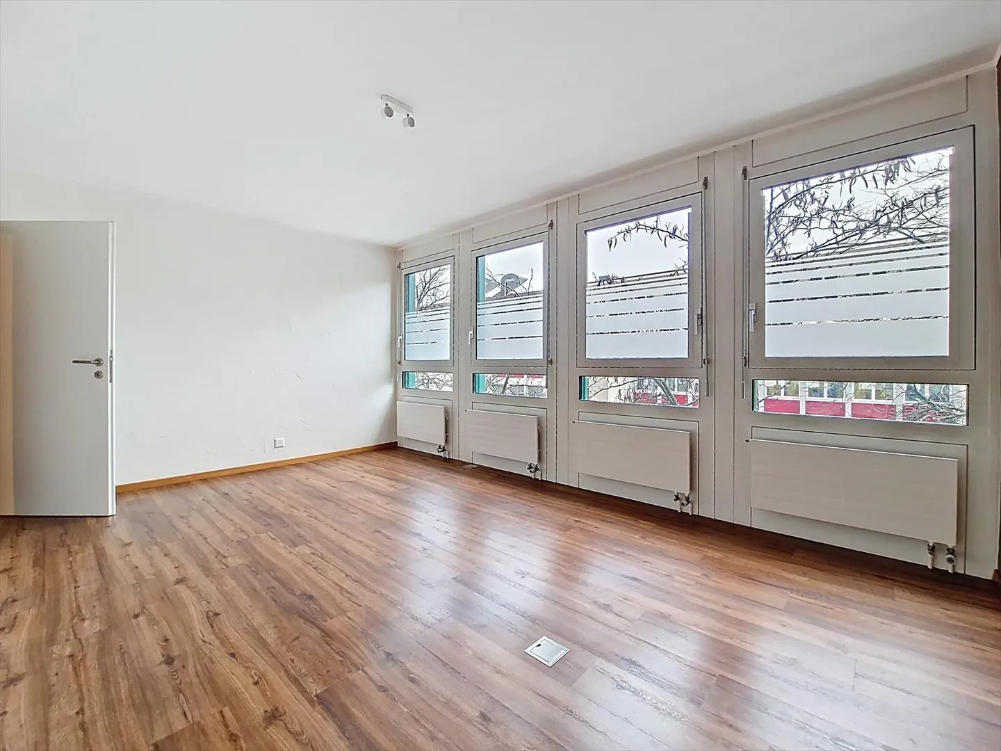 Sion, 3.5-room office in the city center near Place du Midi - Photo 5 of 11