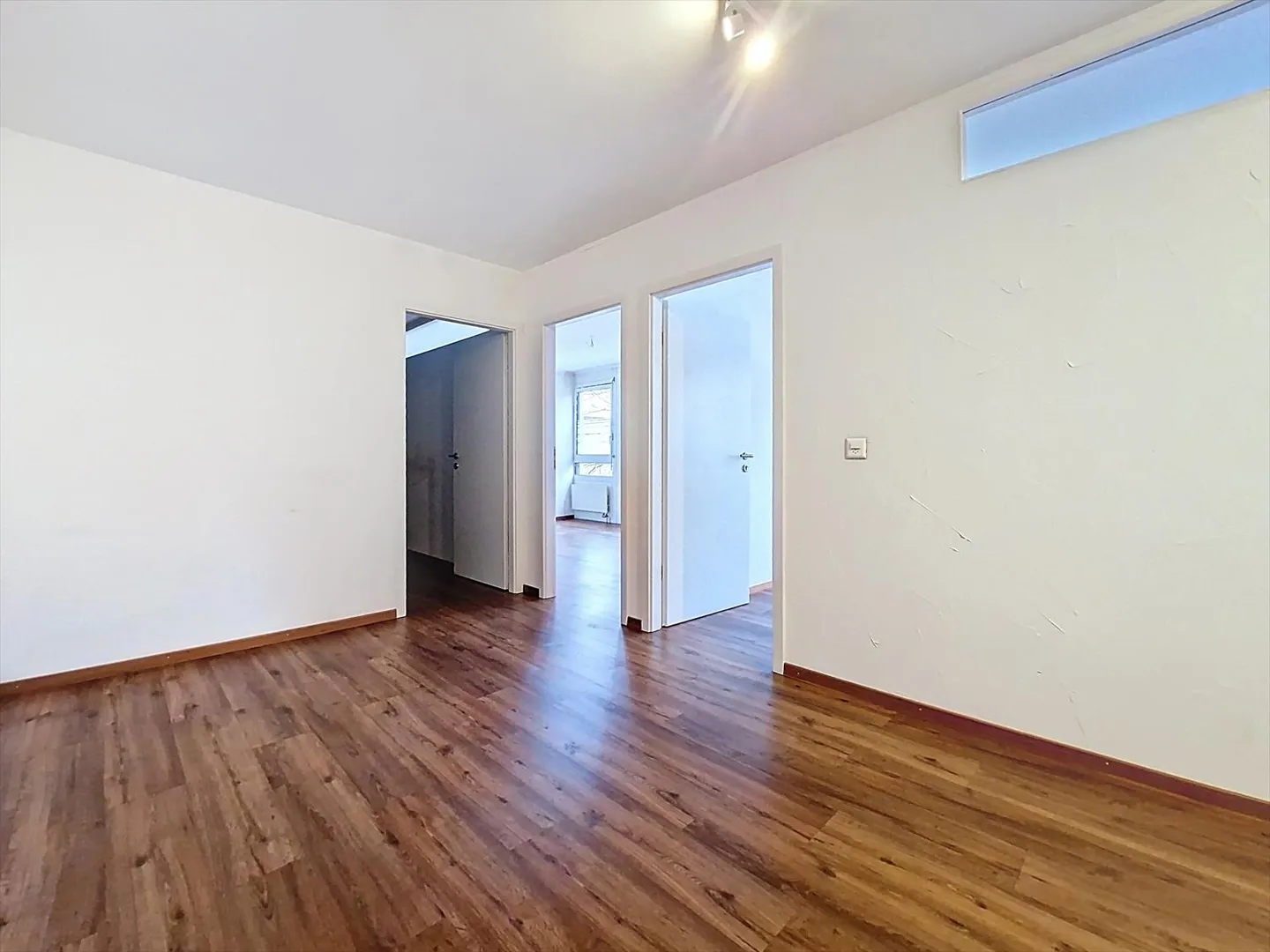 Sion, 3.5-room office in the city center near Place du Midi - Photo 8 of 11