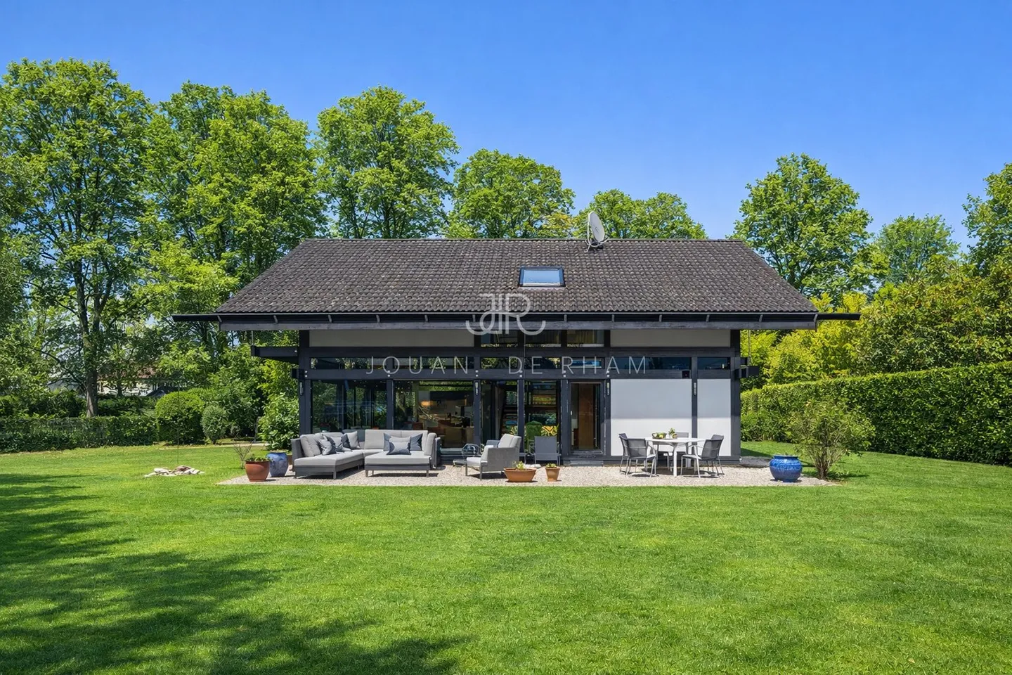 Adresse d'Exception au Bord du Golf Club de Genève - Photo 2 sur 9