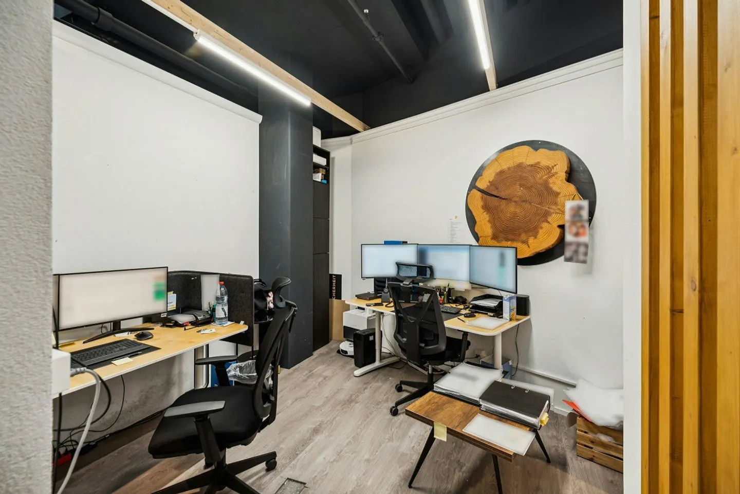 Spazio commerciale spazioso con opzioni di utilizzo versatili - Foto 6 di 9