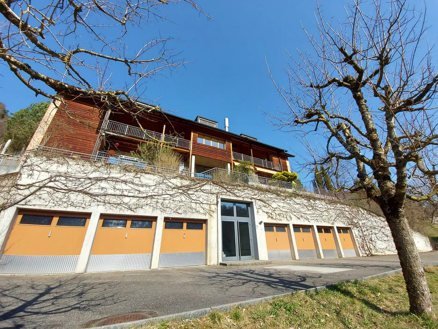 Charmante Wohnung mit Balkon - Foto 1 von 3