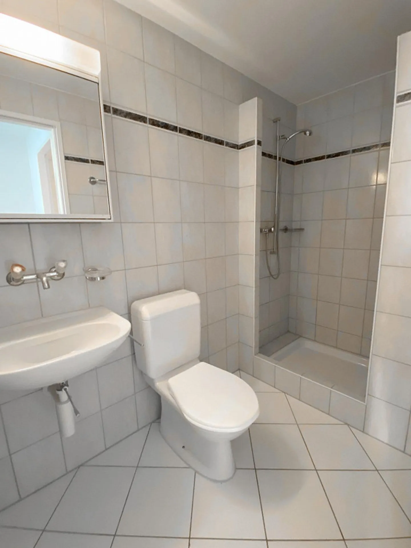 1.MIETZINS GRATIS - Familienwohnung - Foto 9 von 11