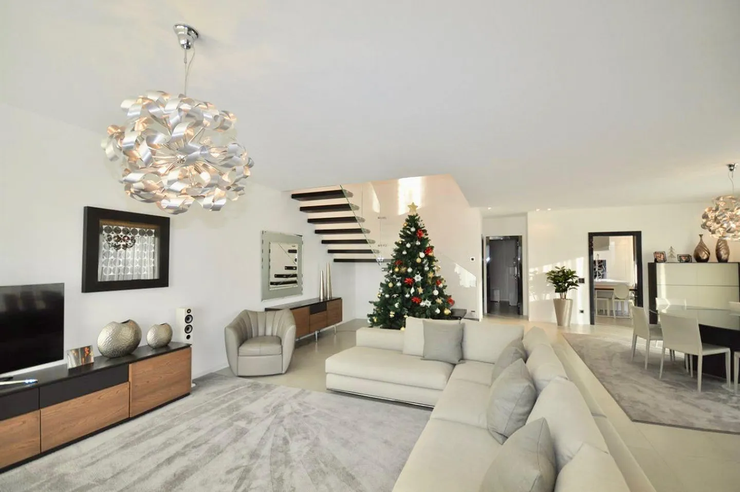 Villa in vendita - Foto 6 di 16