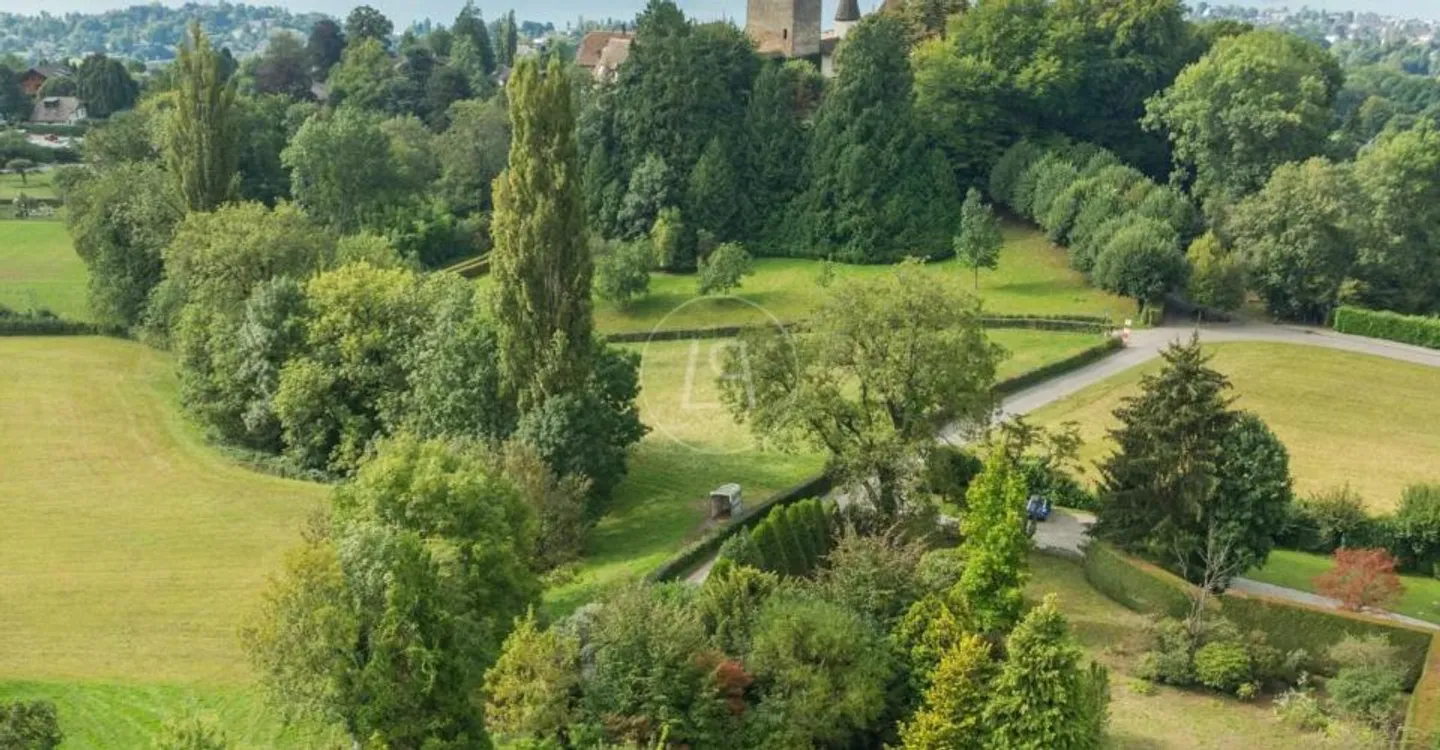 Beautiful building plot with a view in Saint-Légier - Photo 1 of 9