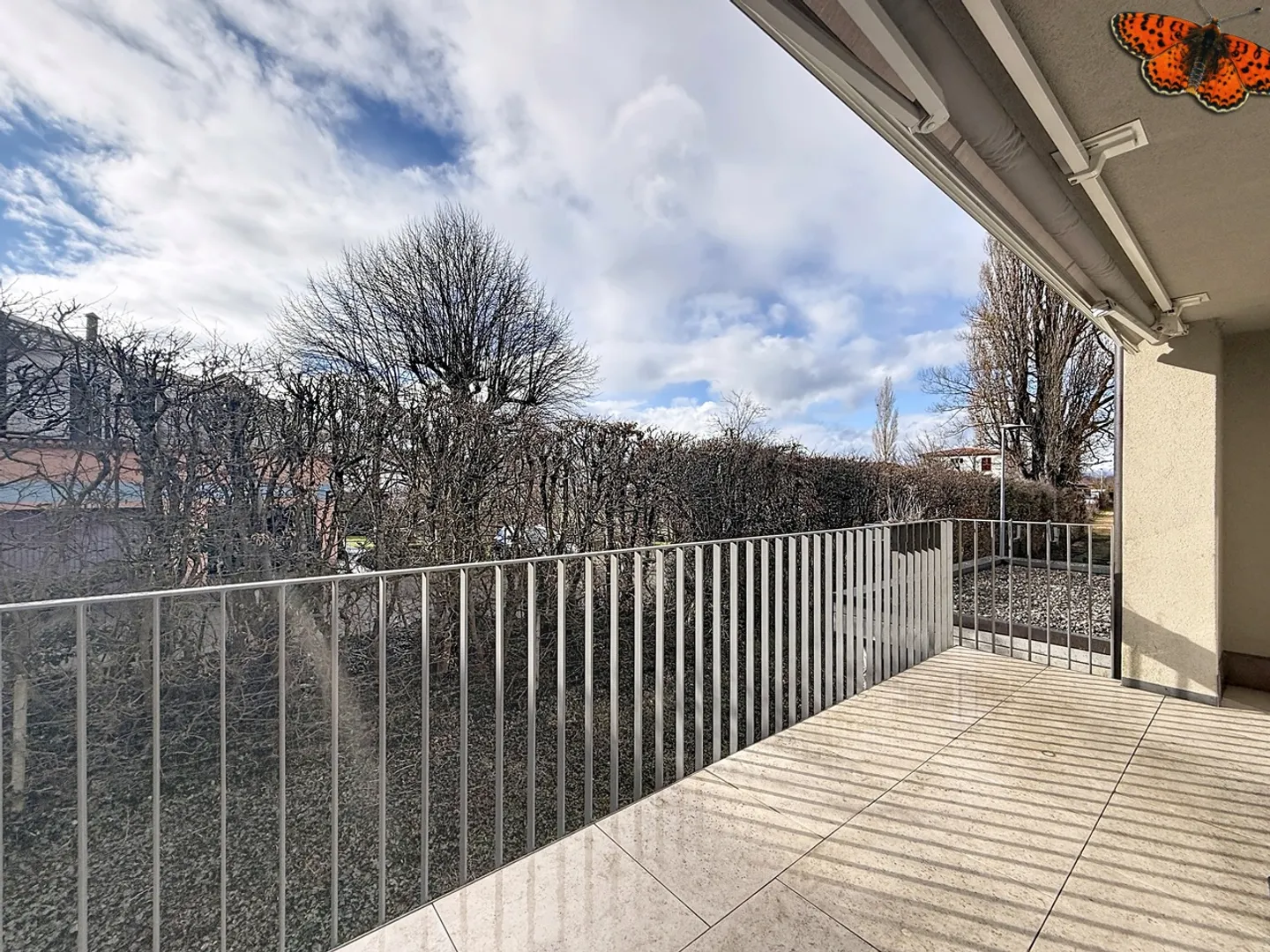 4 1/2 ROOMS - Close to amenities! - Photo 4 of 12