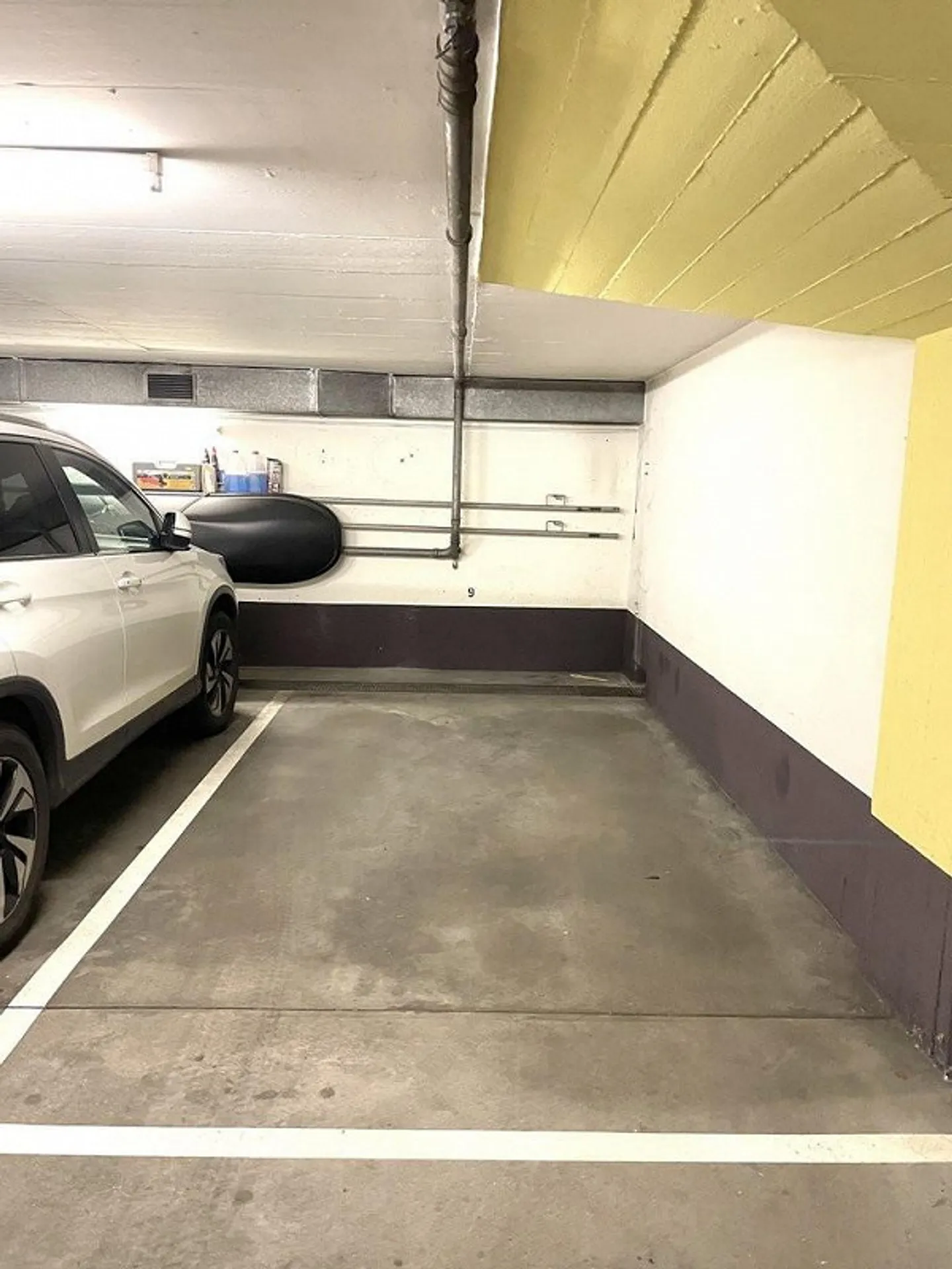 Parking space for rent in Zurich Albisrieden - Photo 3 of 3
