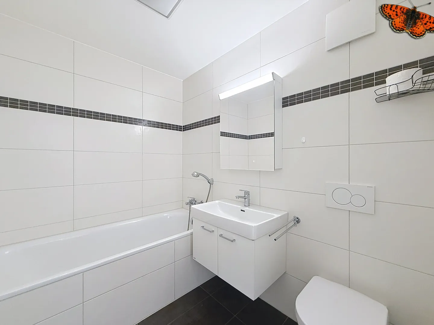 4 1/2 ROOMS - Close to amenities! - Photo 8 of 12