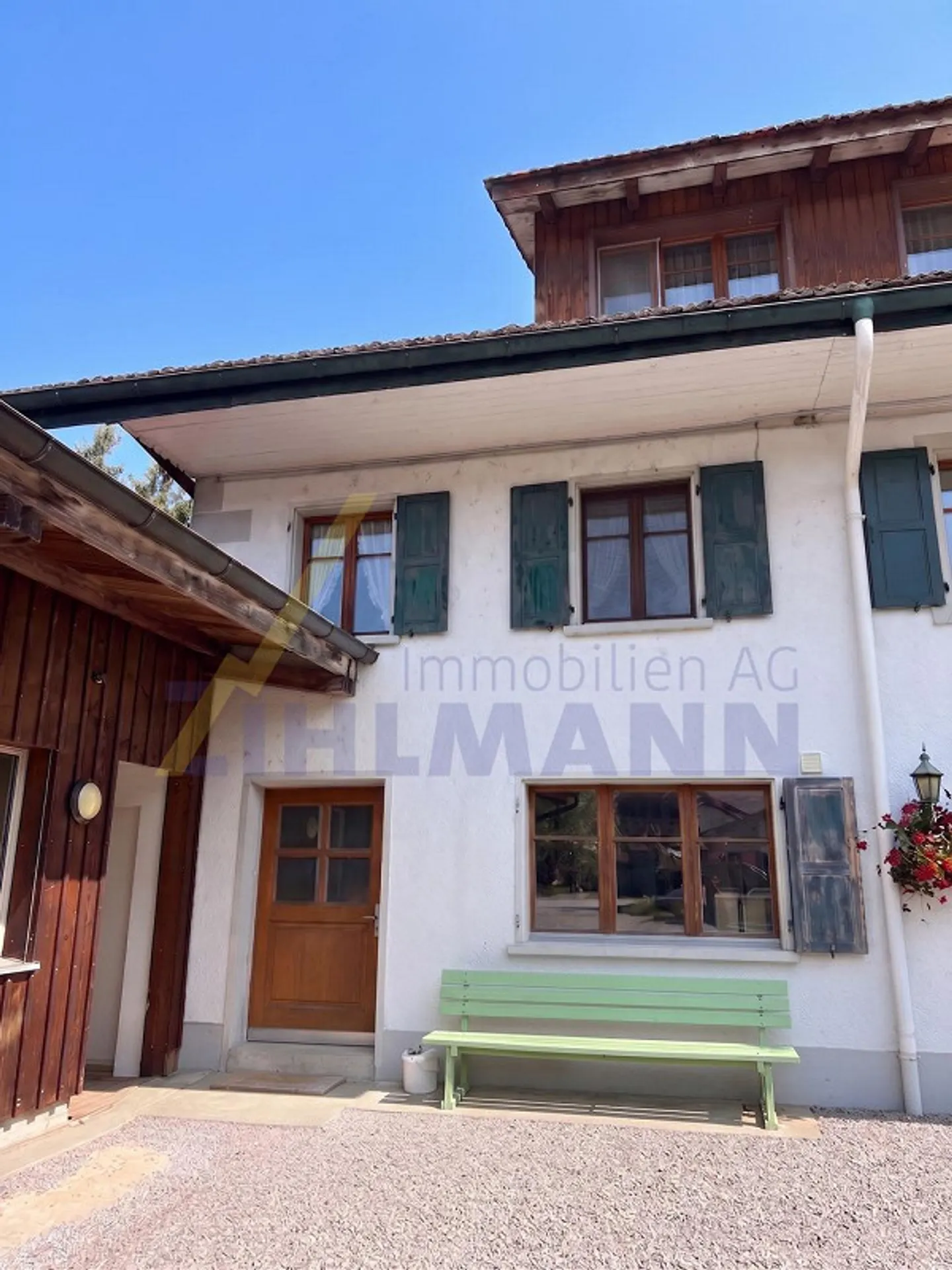 Sezione di casa di 4,5 stanze con spazi generosi - Foto 1 di 10