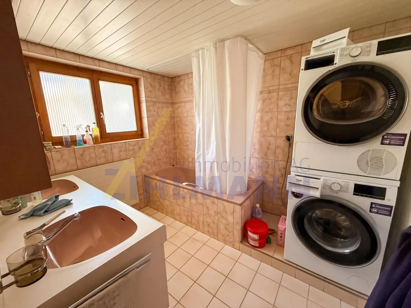 Sezione di casa di 4,5 stanze con spazi generosi - Foto 3 di 10