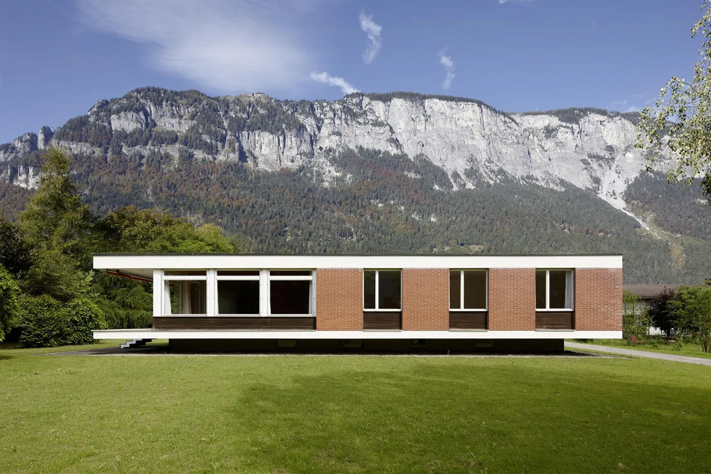 Casa unifamiliare degli anni '60 a Domat/Ems - Foto 1 di 5