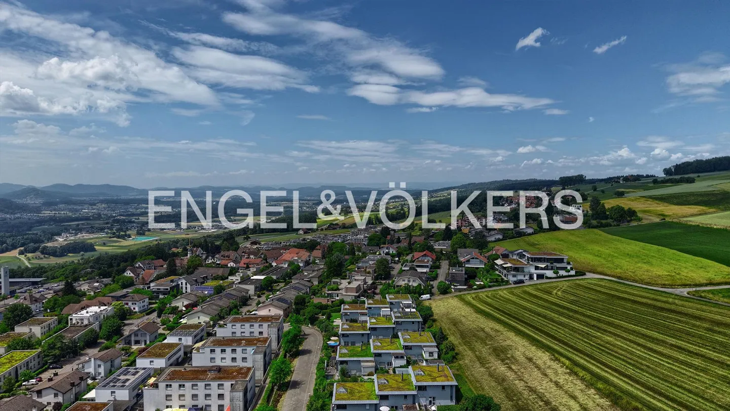 Sunny terrace single-family house with magnificent views - Photo 10 of 10