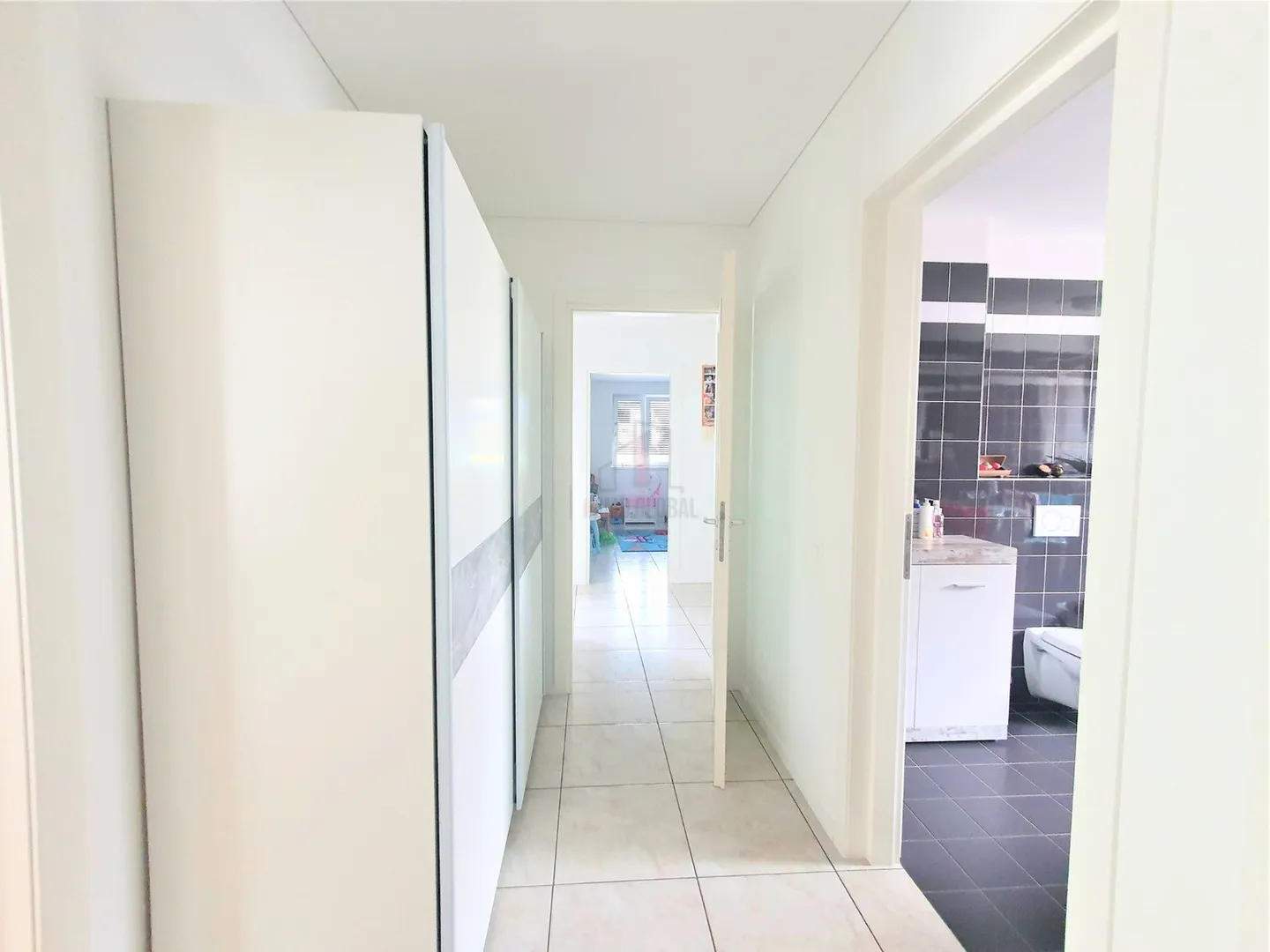 Dachgeschosswohnung mit Balkon - Foto 6 von 9