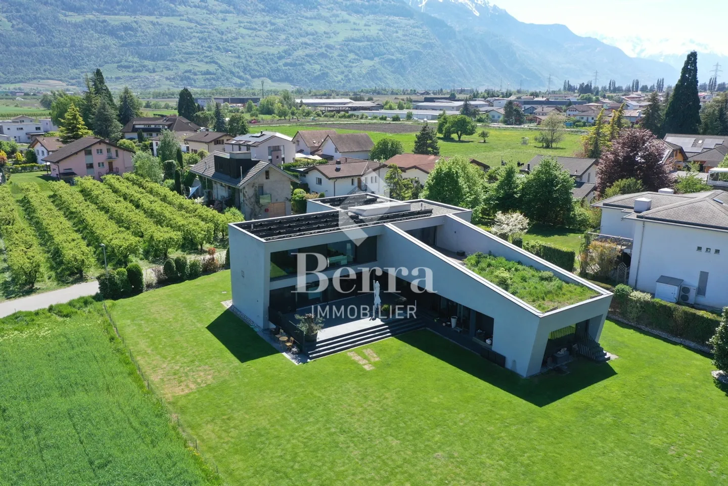 Villa contemporaine exceptionnelle - Photo 1 sur 17