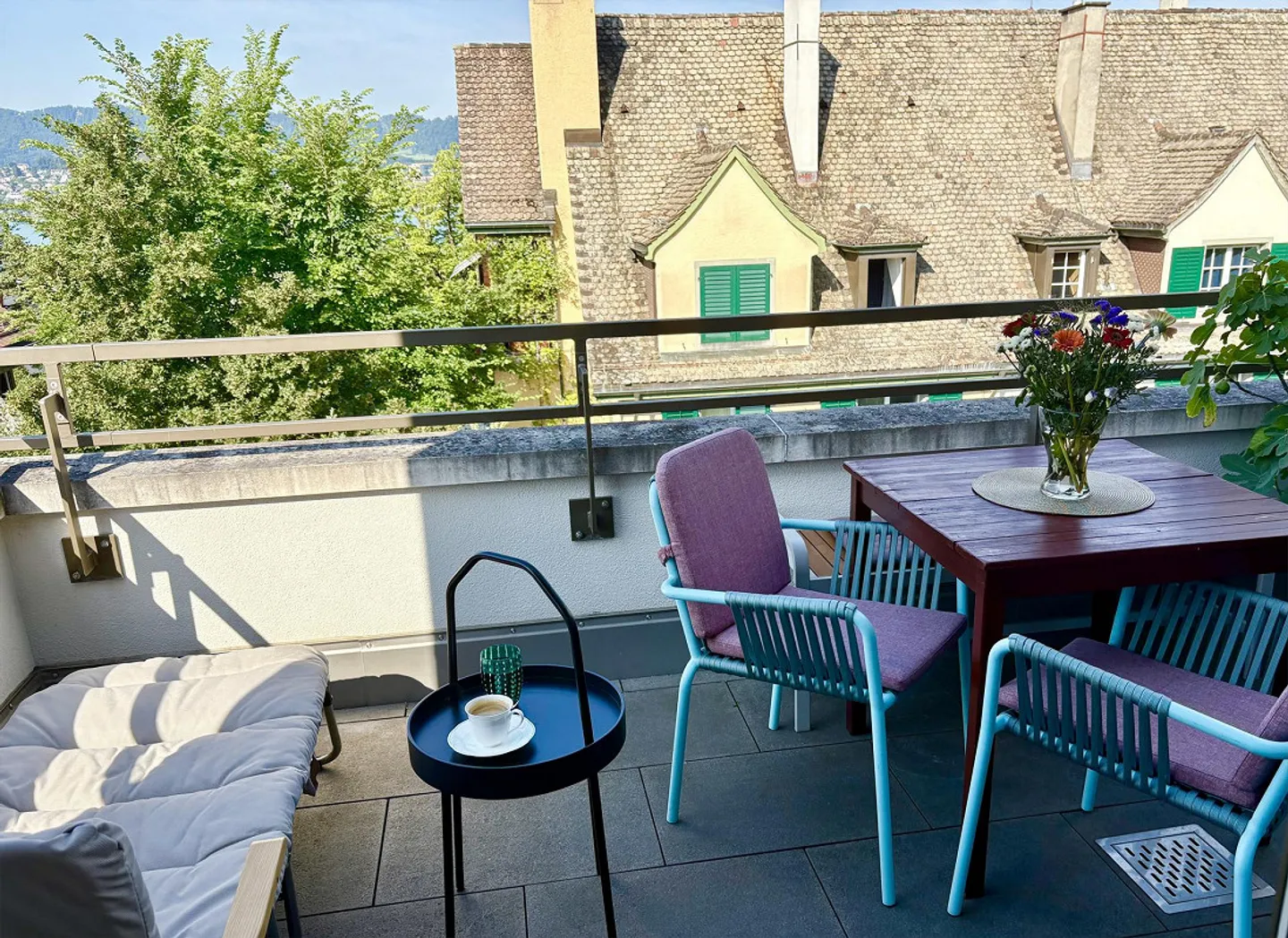 Chambre meublée avec salle de bain privée et baignoire | Vue sur le lac | Seefeld - Photo 10 sur 14