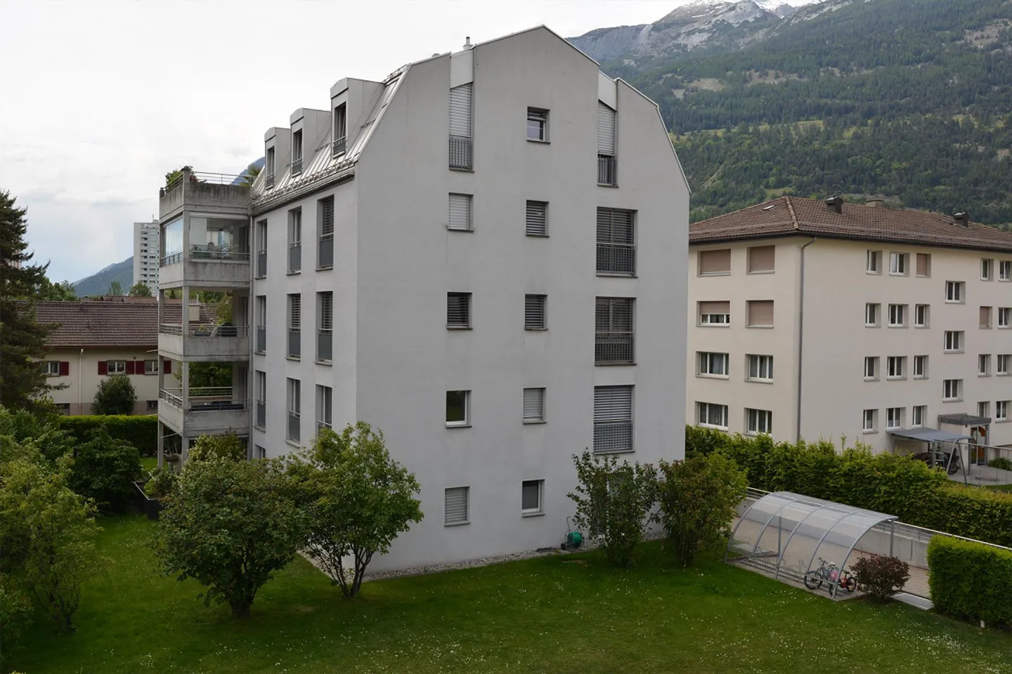 Geräumige 5.5 Zimmer Wohnung - Foto 2 von 14