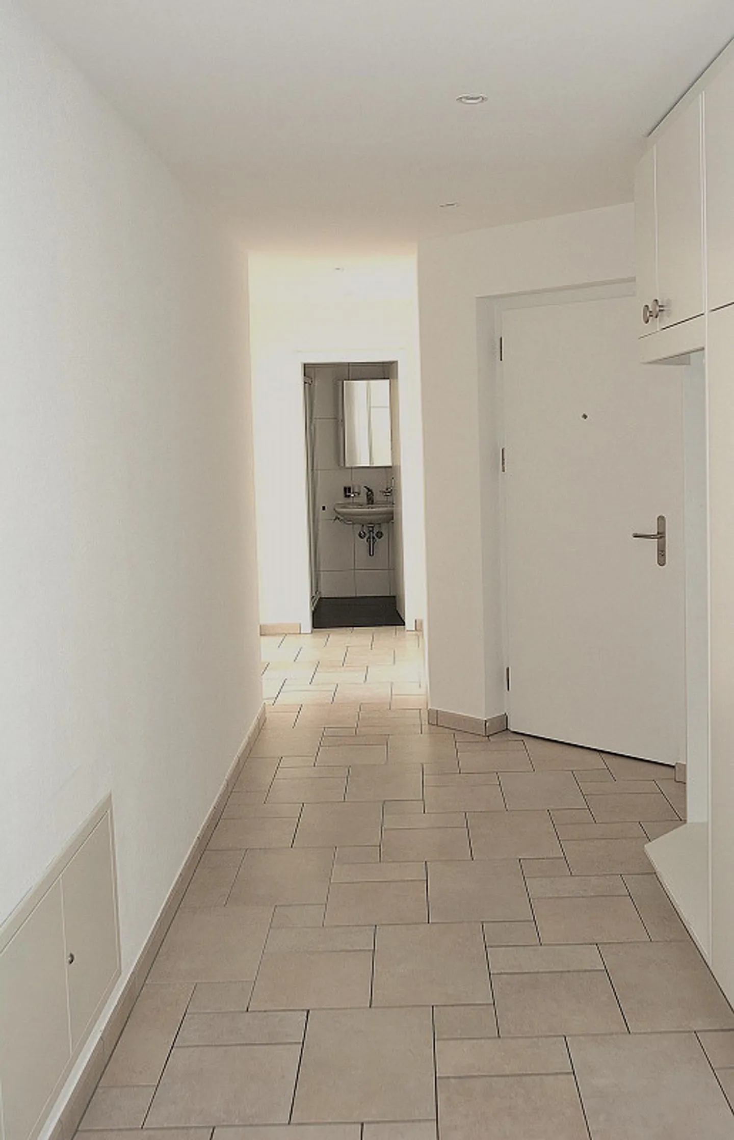 Geräumige 5.5 Zimmer Wohnung - Foto 3 von 14