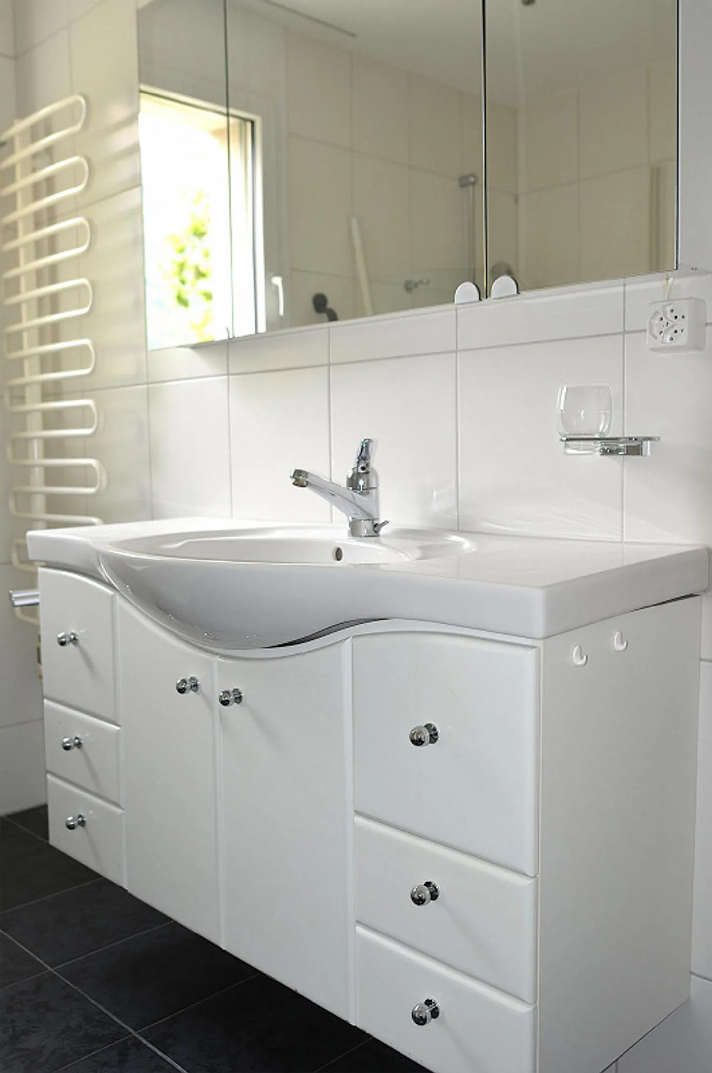 Geräumige 5.5 Zimmer Wohnung - Foto 9 von 14