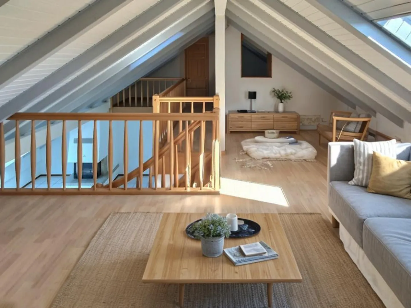 Top Floor with Gallery - Photo 6 of 7