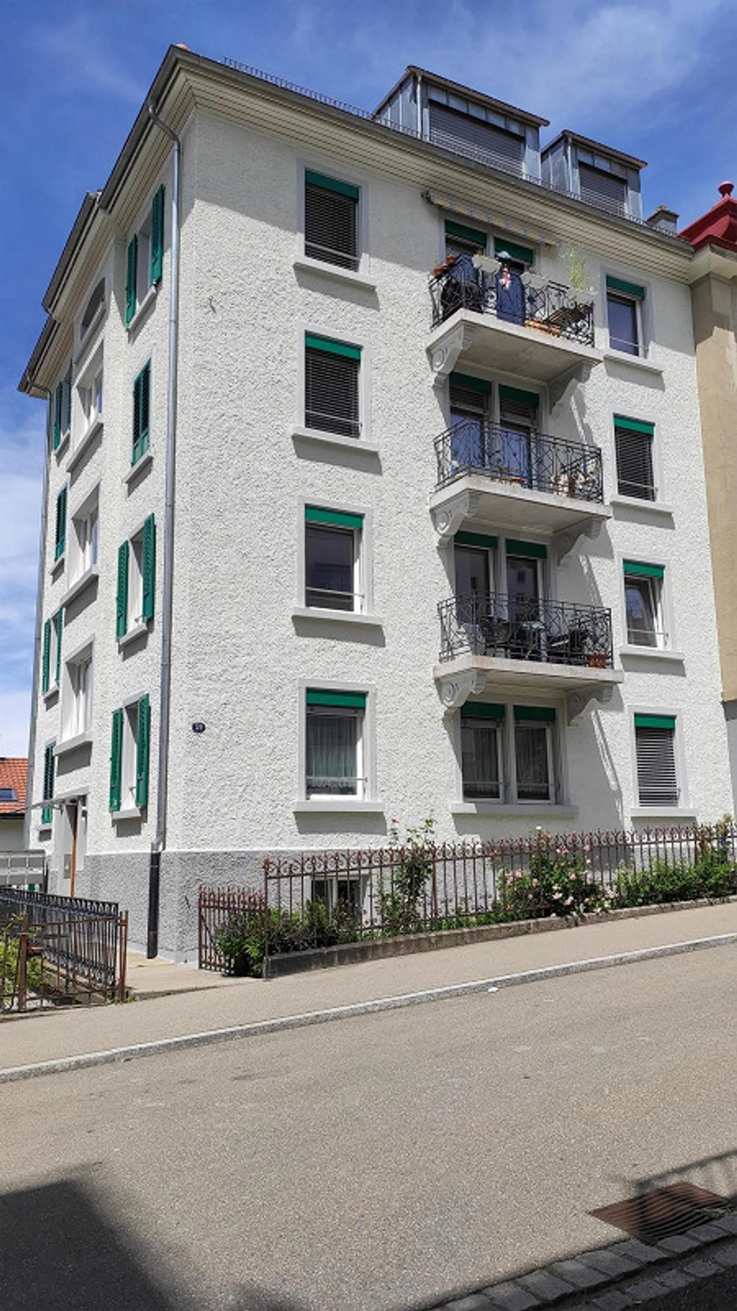 Maison de ville entièrement rénovée - Photo 6 sur 13