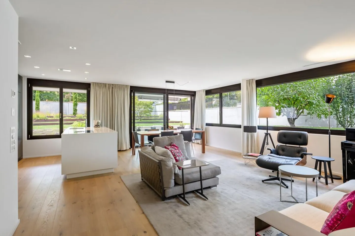 Küsnacht: modern garden apartment with spacious outdoor area - Photo 4 of 6