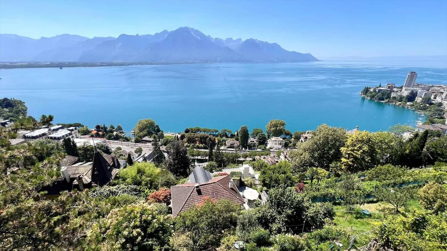 MAGNIFIKANTE WOHNUNG ZU VERMIETEN IN MONTREUX - Foto 8 von 9