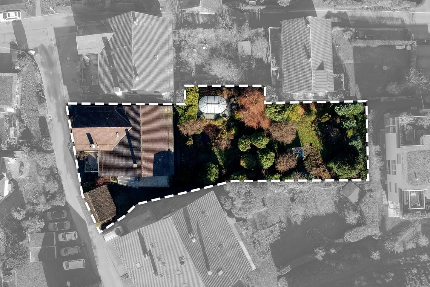 Maison résidentielle historique avec possibilités de développement - Photo 2 sur 8