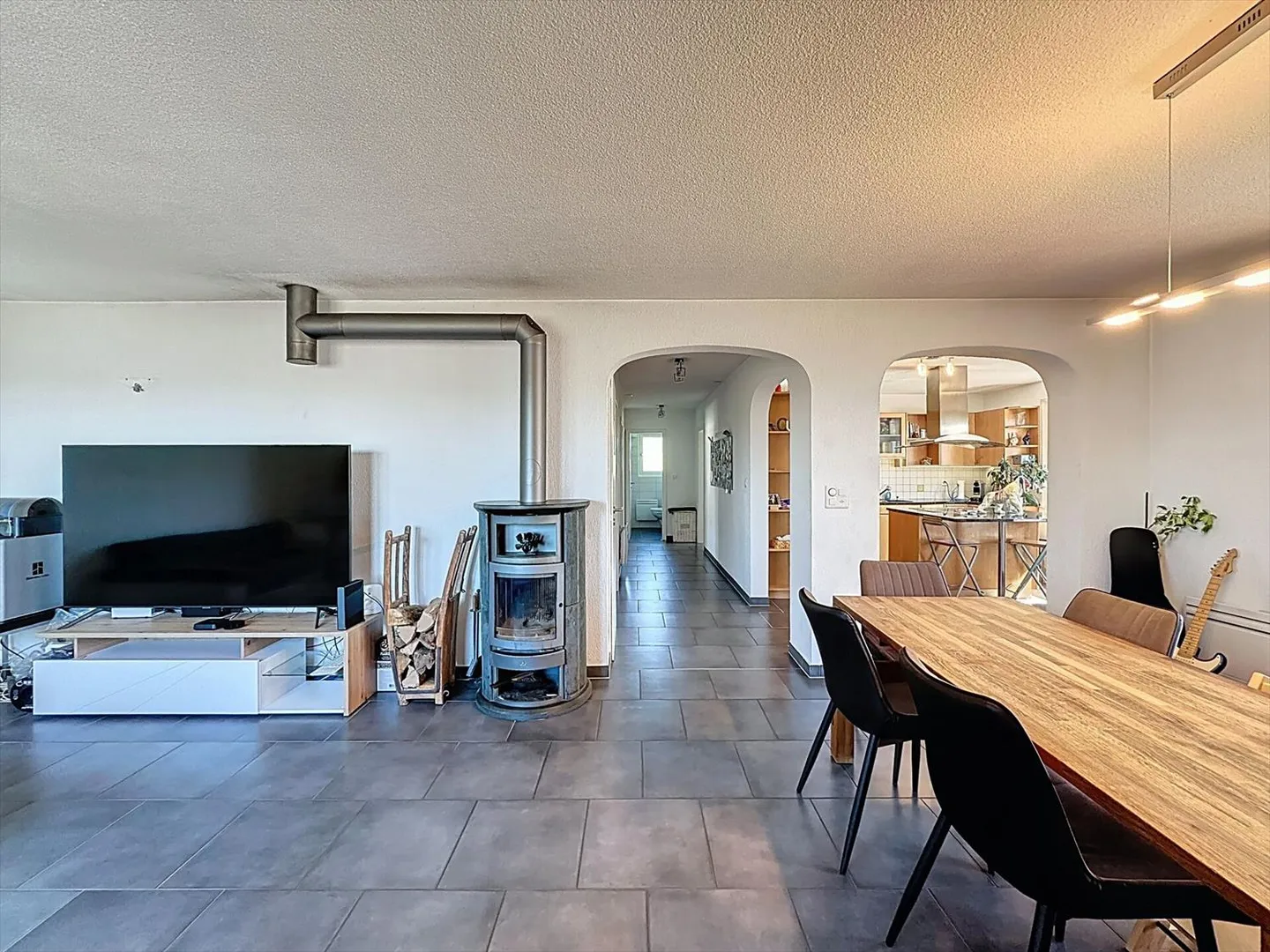 Villa con 2 appartamenti a Palézieux - Foto 5 di 13