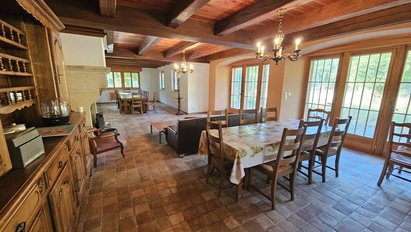 Elegantes Herrenhaus in Asuel - Foto 12 von 13